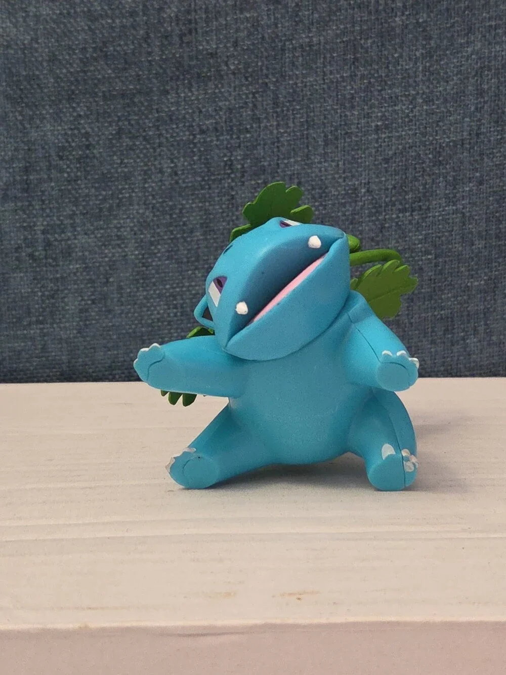 Nintendo Pokemon IVYSAUR 2.5" Vinyl Figure PVC 2015 Tomy Toy Kanto Collectible - Picture 14 of 16